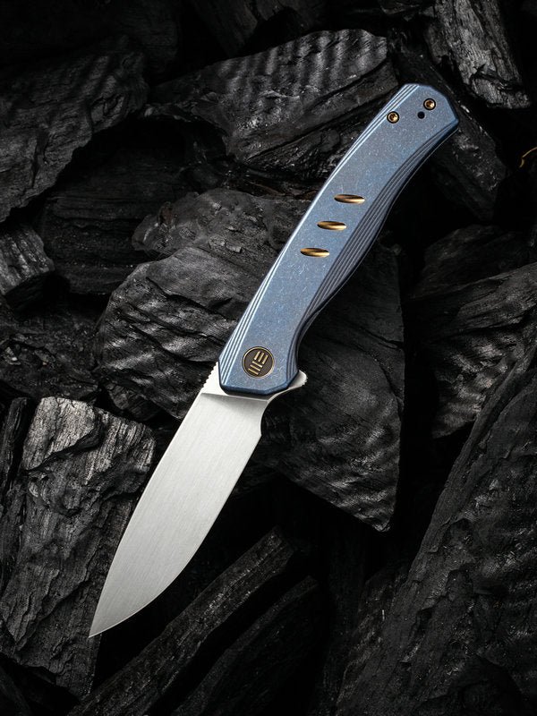 We Knife SEER Folding Knife 20015-2 Blue Titanium Handle Flipper Tab Knife Limited Edition